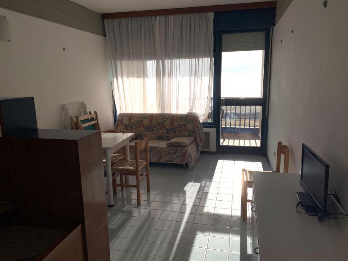 Residence Penelope - Walterigato Apartments Solo Per Famiglie Лідо-ді-Єзоло Екстер'єр фото